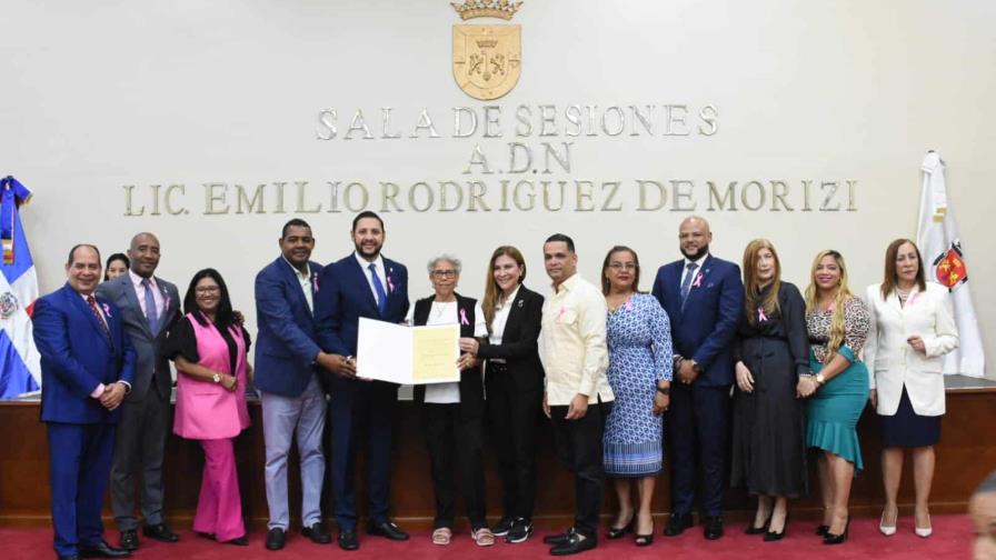 Concejo de Regidores reconoce a 33 mujeres como Heroínas de la Cotidianidad del DN por sus aportes