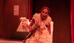 Actriz Nileny Dippton agradece su nominación a los Premios Soberano