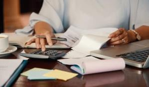 Consejos para administrar tus gastos y evitar el endeudamiento en tiempos de crisis