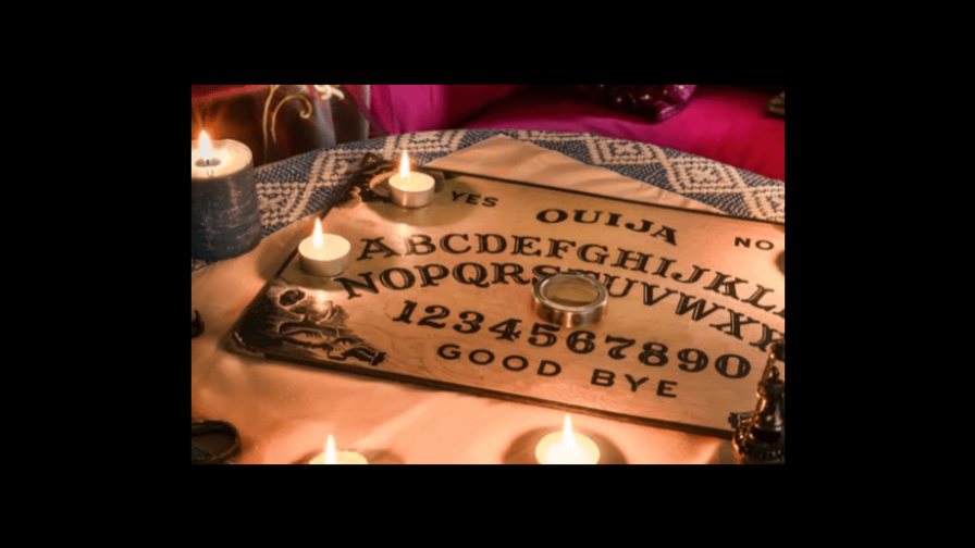 Hospitalizan a 28 niñas tras sufrir ataque de ansiedad al jugar con una ouija