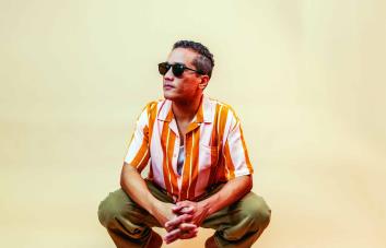 Yasser Tejeda, guitarra y esencia dominicana en Isle of Light