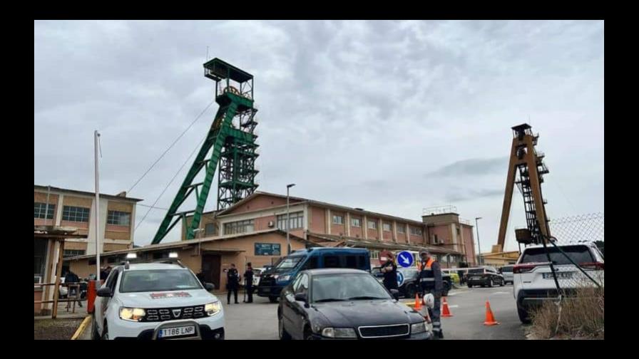 Fallecen tres trabajadores tras quedar atrapados en una mina en España