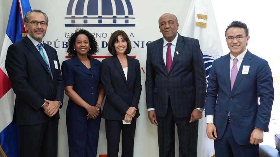 BID busca mantener apoyo a RD para fortalecer sistema eléctrico BID busca mantener apoyo a RD para fortalecer sistema eléctrico