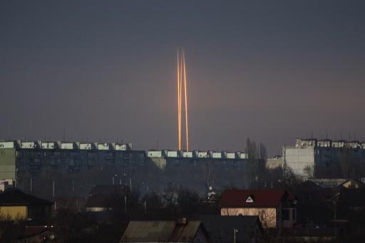 Rusia lanza misiles contra varias ciudades de Ucrania