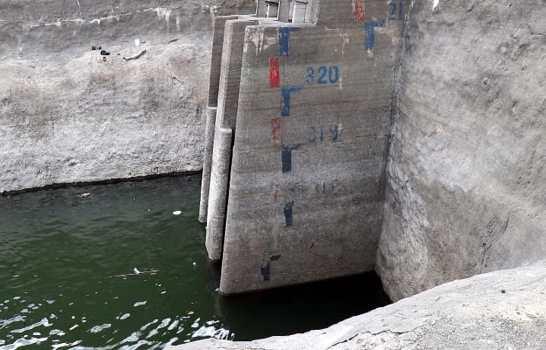Bajan los niveles de agua en la presa Tavera-Bao