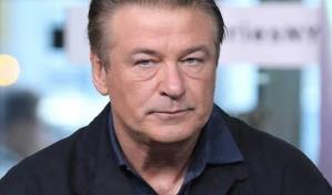 Retiran los cargos criminales al actor Alec Baldwin por el disparo fatal en el rodaje de Rust