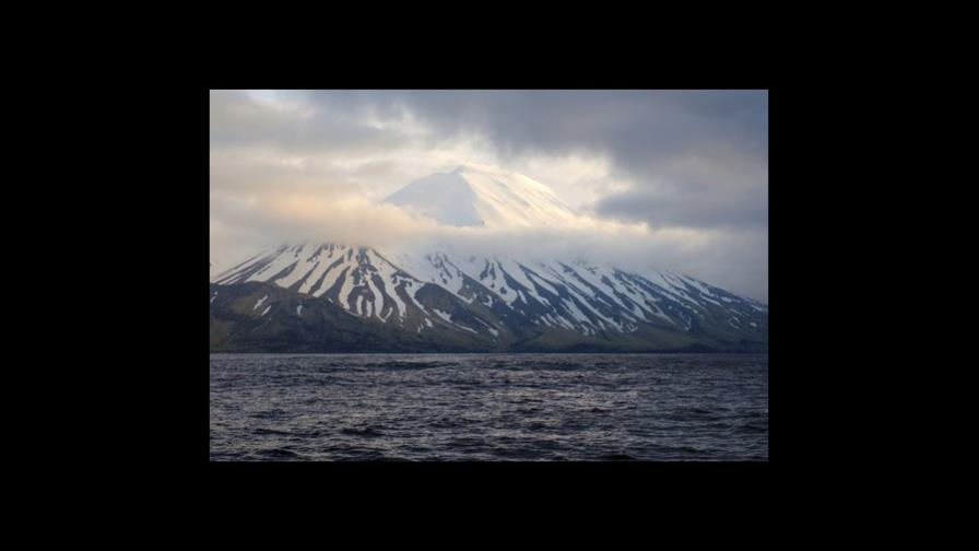 Dos volcanes en Alaska registran sismicidad; temen erupción Dos volcanes en Alaska registran sismicidad; temen erupción