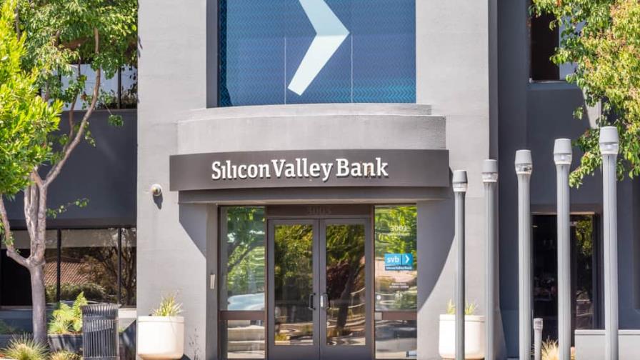 Caen acciones en Asia ante quiebra de Silicon Valley Bank