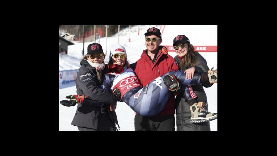 Shiffrin establece récord en Copas del Mundo con 87 triunfos