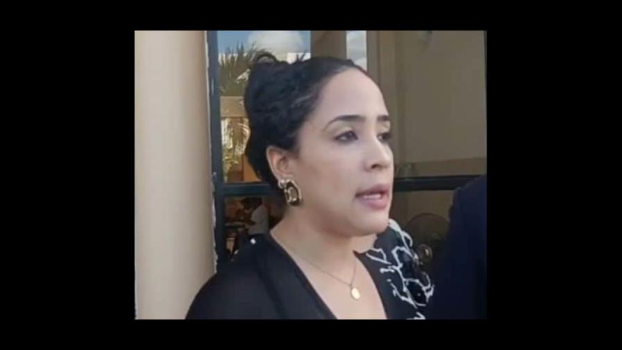 Doctora Silvia Peñaló formaliza denuncia contra agentes policiales que tirotearon su vehículo Doctora Silvia Peñaló formaliza denuncia contra agentes policiales que tirotearon su vehículo