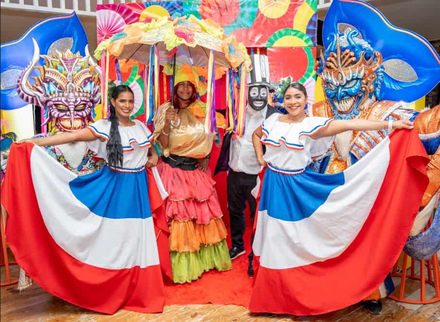 Personajes del Carnaval.