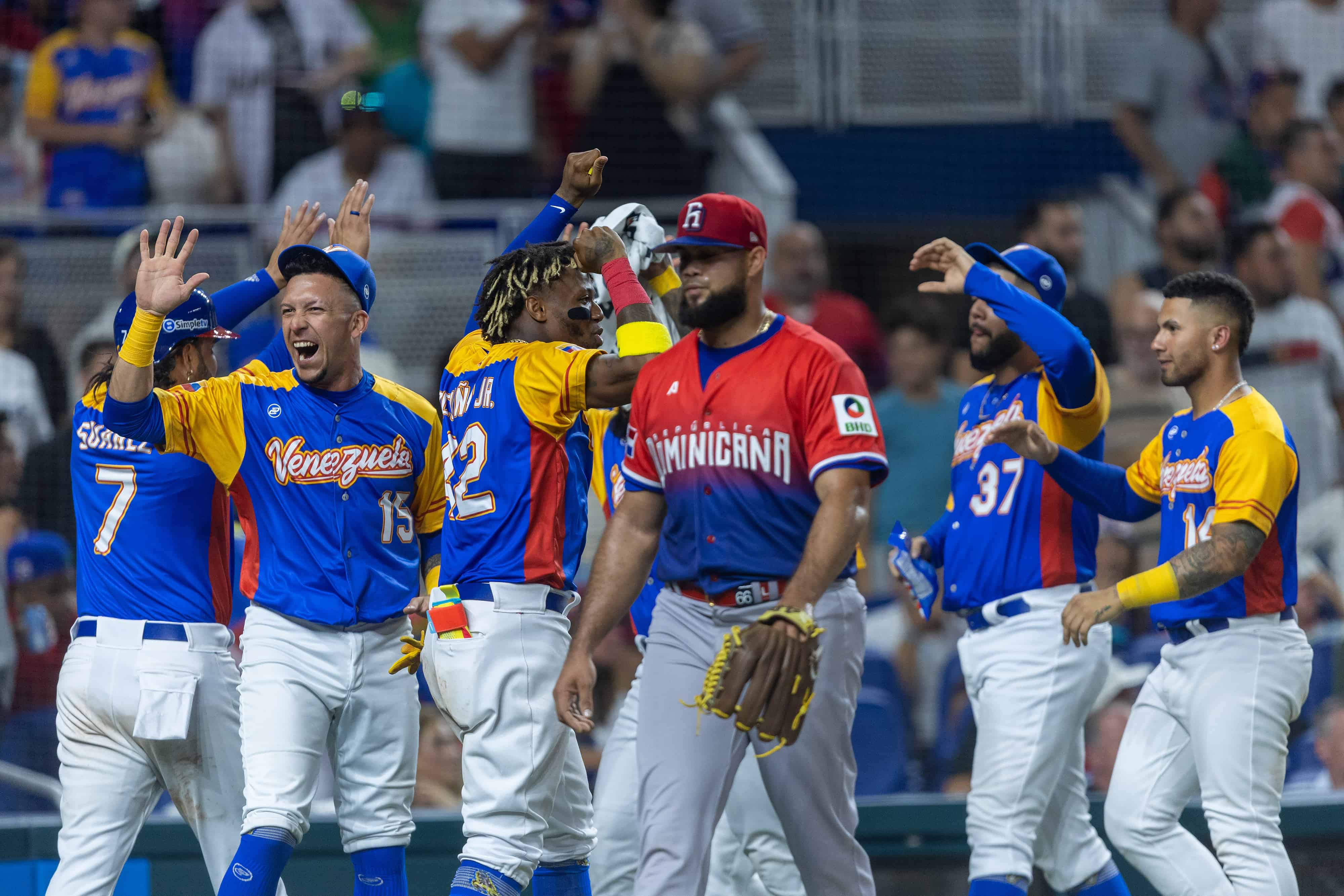 En fotos: Dominicana no pudo mantener su hegemonía sobre Venezuela en el Clásico Mundial de Béisbol