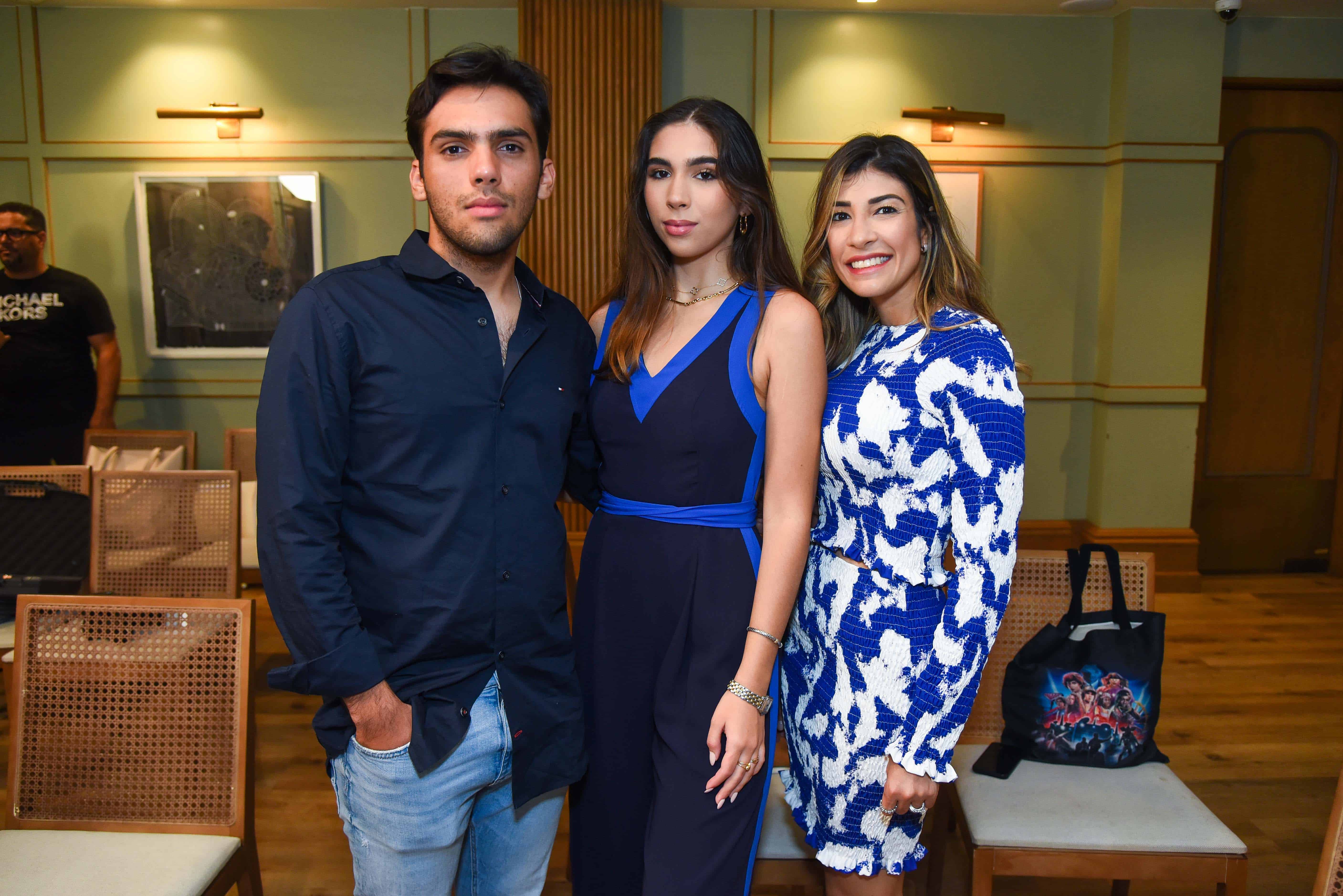 Luis Diego Contreras, Sofía Contreras y Charlene Peña. 