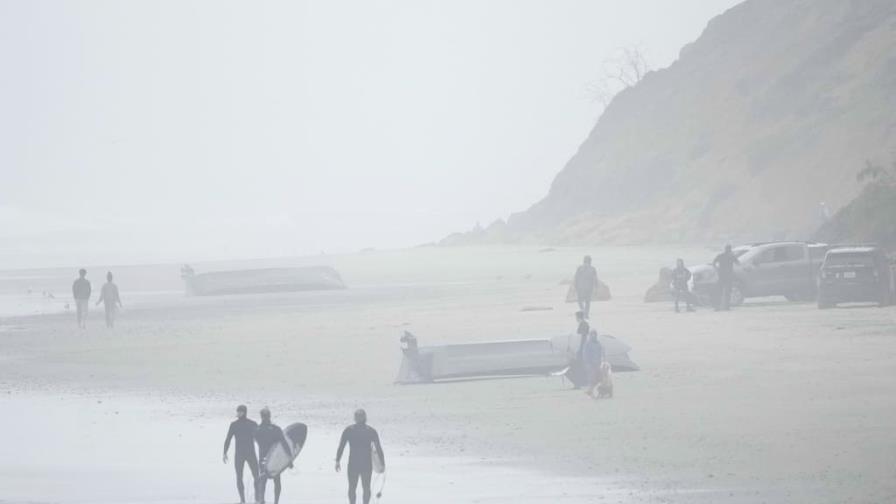 Ocho muertos al naufragar barcos de contrabando frente a la costa de San Diego