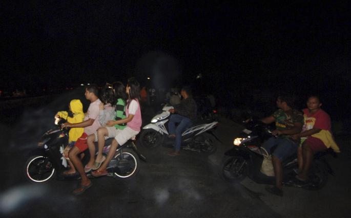 Bali prohíbe a los turistas que circulen en motocicleta debido a accidentes