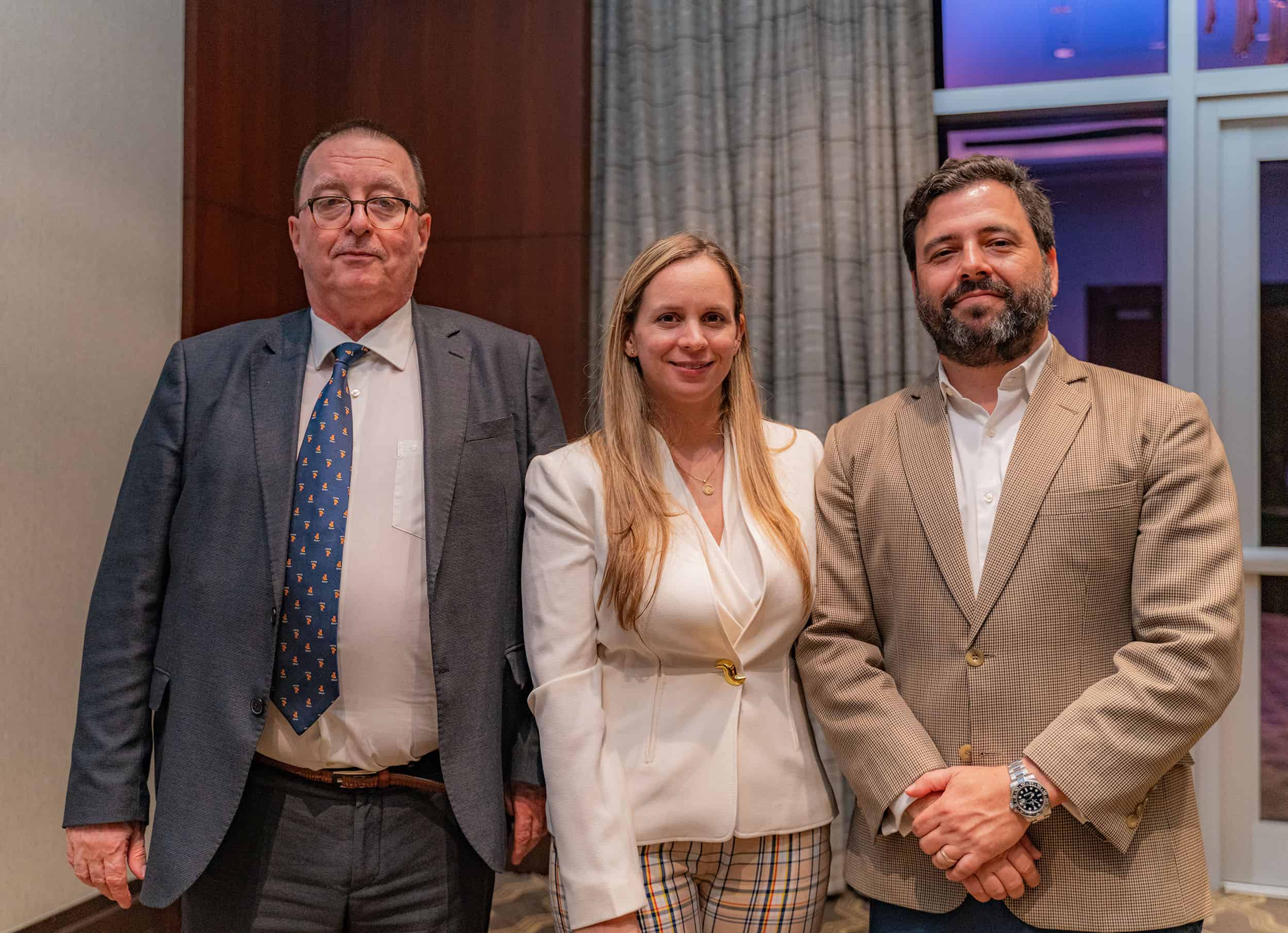 Eric Vandecauter, Natalia Ferrari y Miguel Lora.