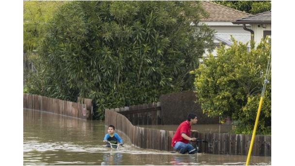 En California un sistema de tormentas se va, pero otro llega