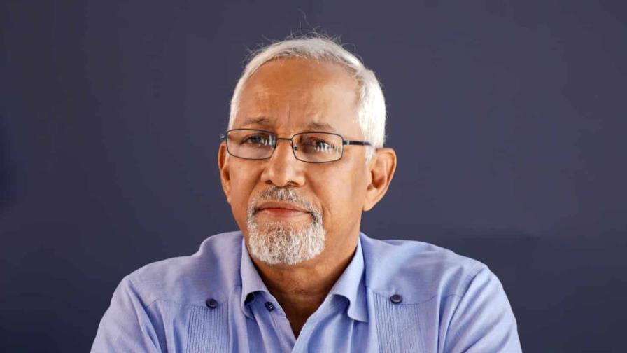 Ministro de Educación acepta explicar política de los libros de texto Ministro de Educación acepta explicar política de los libros de texto