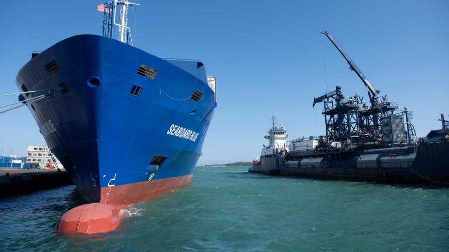 Puerto de Miami abastece por primera vez a un buque con gas natural licuado Puerto de Miami abastece por primera vez a un buque con gas natural licuado