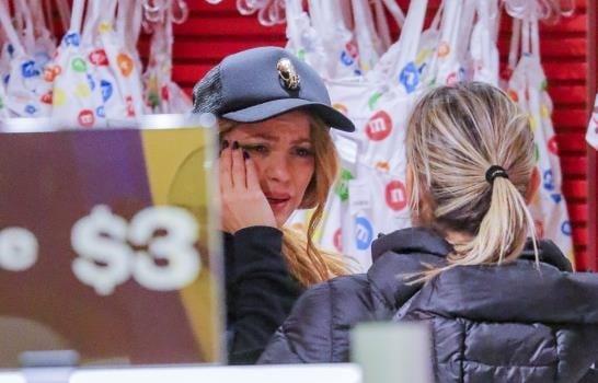 Captan a Shakira llorando durante su viaje a Nueva York