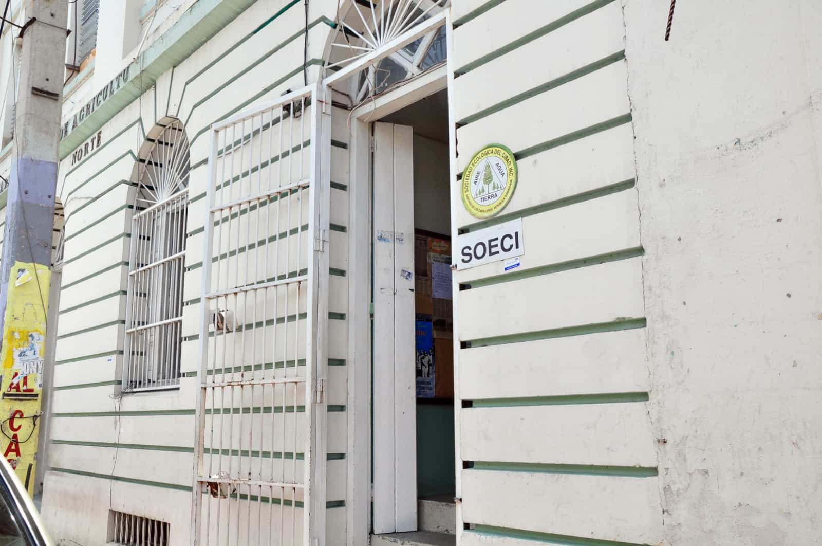 Fachada de la entidad.