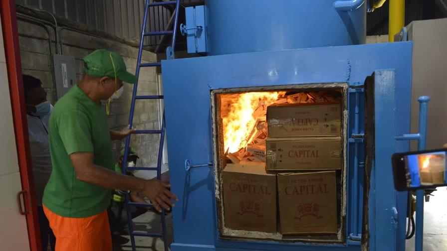 Aduanas incinera 32.5 millones de unidades de cigarrillos contrabandeados Aduanas incinera 32.5 millones de unidades de cigarrillos contrabandeados
