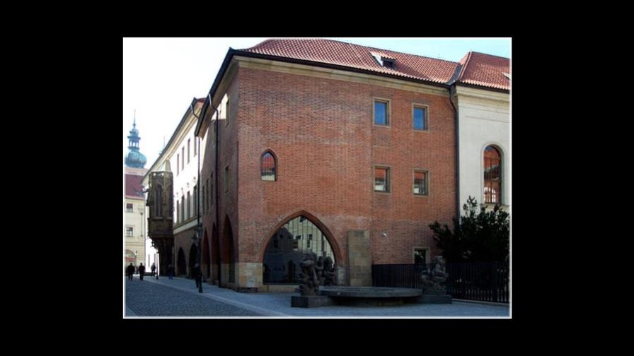 Cierran centro universitario checo por intento chino de aumentar influencia