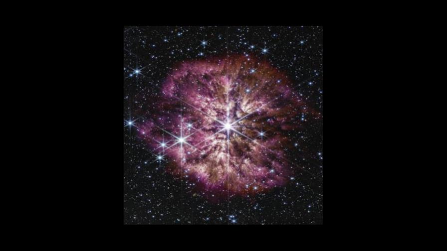 Telescopio Webb capta estrella al borde de la muerte Telescopio Webb capta estrella al borde de la muerte