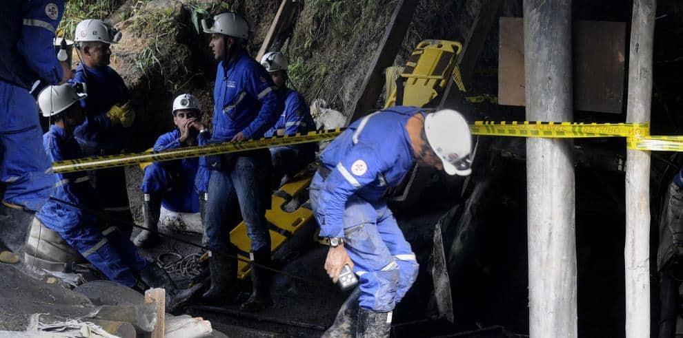 Al menos cuatro muertos en accidente de una mina en Colombia