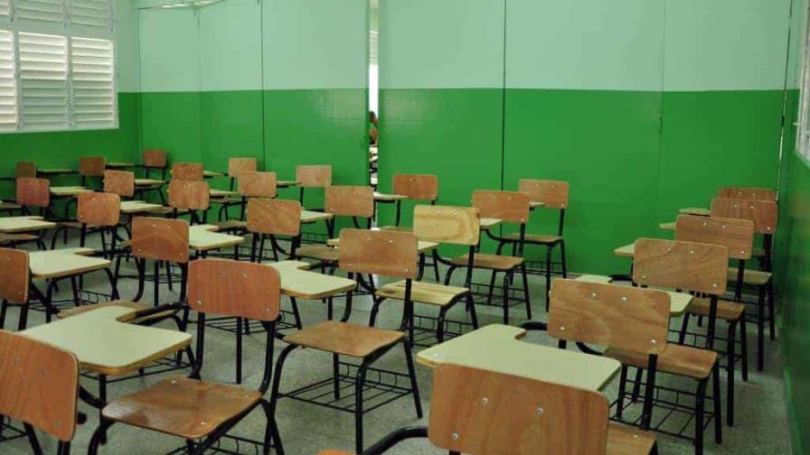 Muere maestra y cuatro se intoxican por veneno para ratas en escuela de Azua