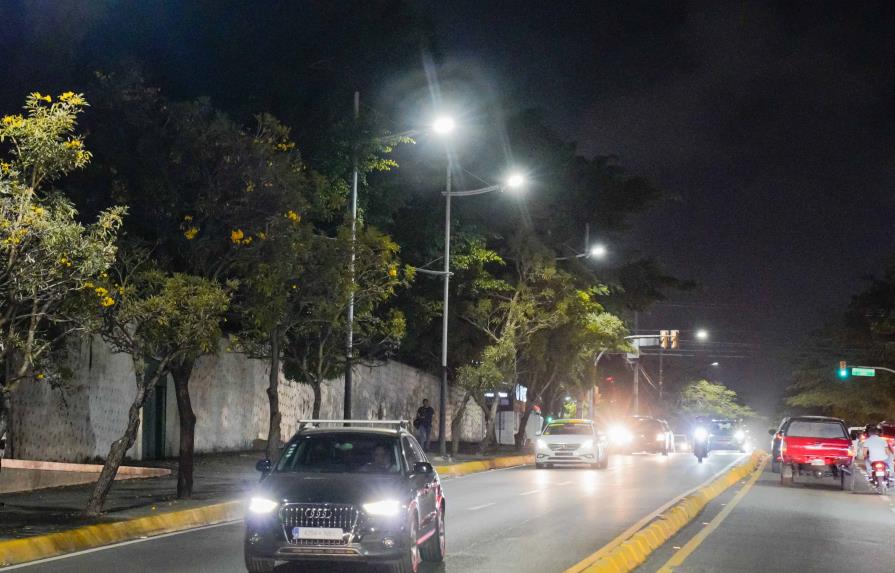 Edesur coloca más de mil luces led en avenidas del Distrito Nacional
