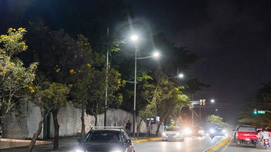 Edesur coloca más de mil luces led en avenidas del Distrito Nacional