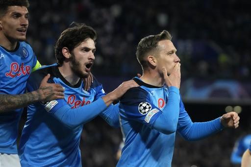 Napoli avanza a cuartos de UEFA Champions por 1ra vez