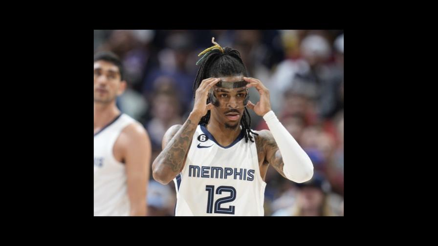 NBA suspende 8 juegos a Morant por blandir arma en video NBA suspende 8 juegos a Morant por blandir arma en video