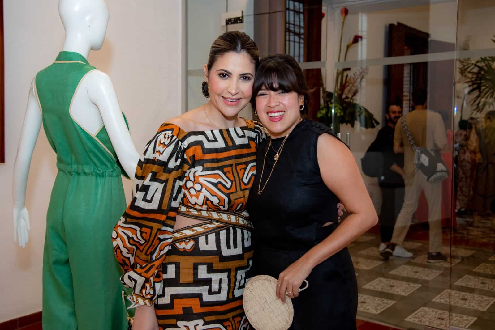 Lía Pellerano y Carolina Socías.