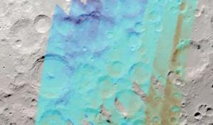 Un mapa del agua de la Luna cerca de su polo sur