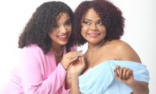 Cheddy y Chelsy compartirán experiencias en podcast “La Hija y la Mai”