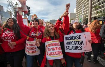 Escuelas públicas de Los Ángeles cerrarán tres días por huelga