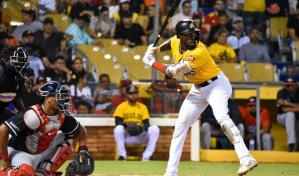 Leones del Escogido y Orlando Calixte acuerdan contrato