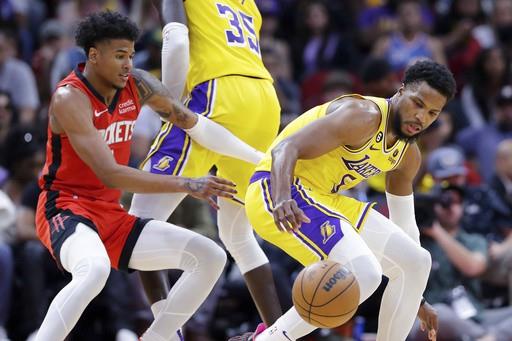 Rockets hilvanan victorias al superar a los Lakers