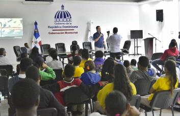 El Gobierno sale tras los bachilleres de la Línea Noroeste