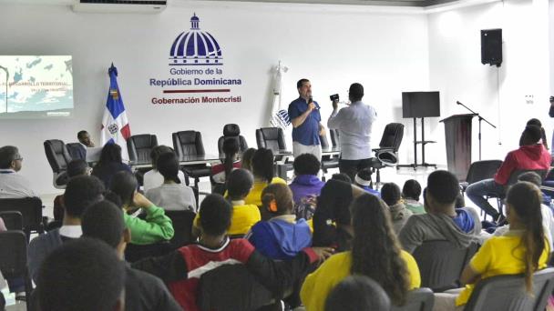 El Gobierno sale tras los bachilleres de la Línea Noroeste