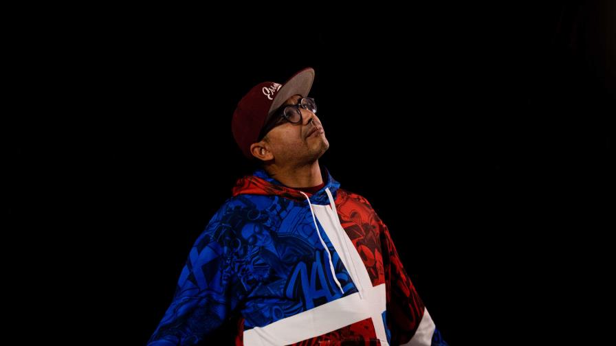 El artista Angurria lanza colección y tienda online para el mercado dominicano en la diáspora El artista Angurria lanza colección y tienda online para el mercado dominicano en la diáspora