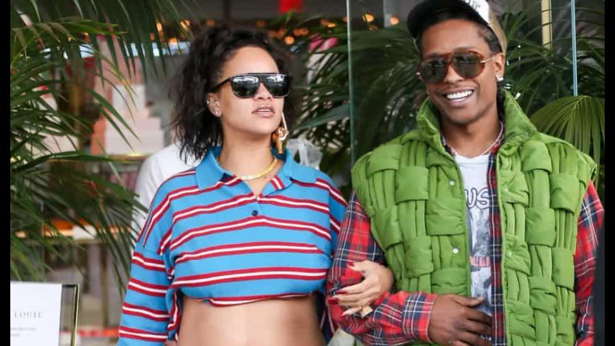 Rihanna luce su segundo embarazo en todo su esplendor