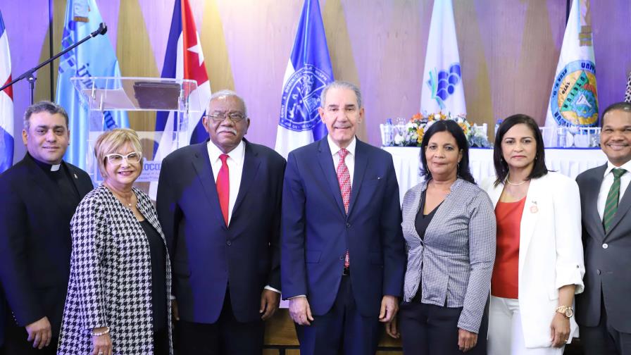 Inafocam inicia tres doctorados simultáneos en Educación para 88 docentes Inafocam inicia tres doctorados simultáneos en Educación para 88 docentes