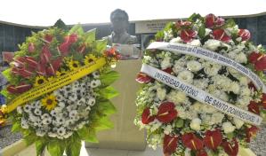 "48 flores para Orlando Martínez a 48 años de su vil asesinato"