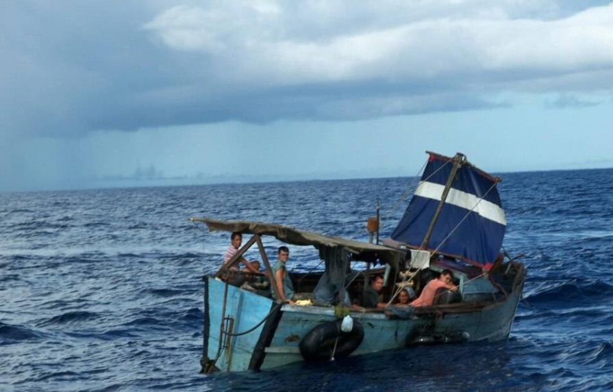 Cuba ha recibido 2,830 migrantes devueltos desde varios países en 2023