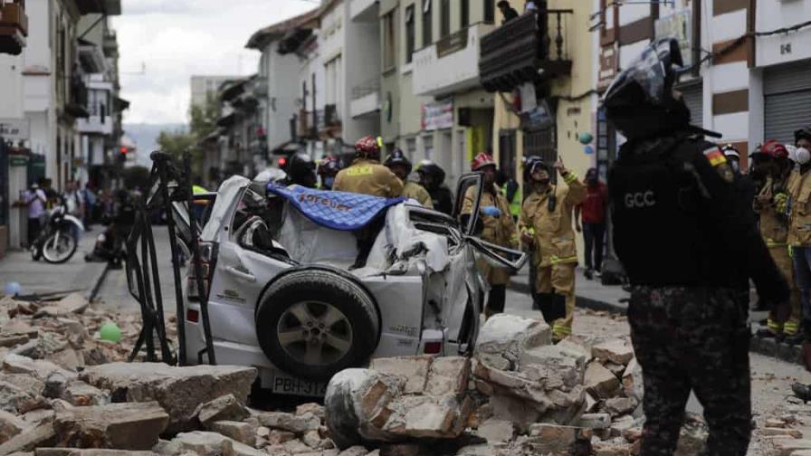 Trece fallecidos y 126 heridos por el sismo de magnitud 6.5 en Ecuador