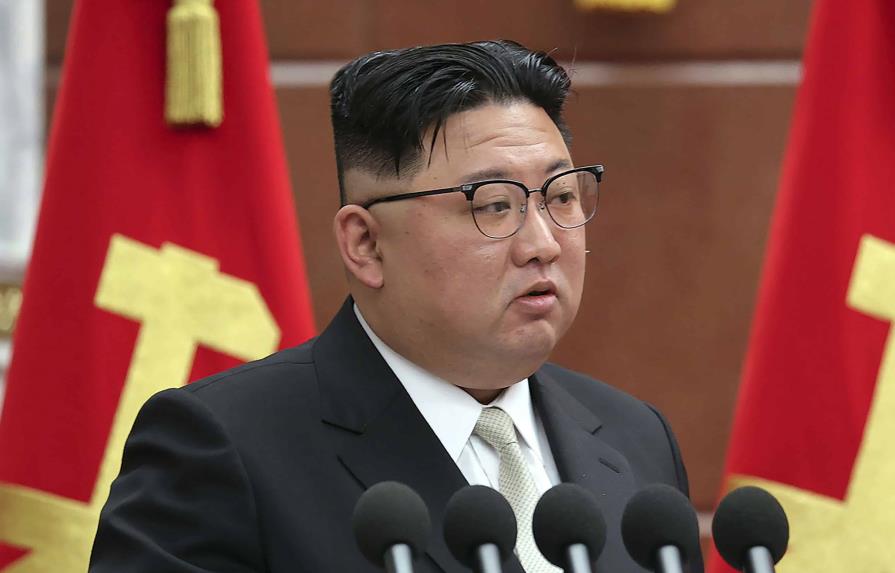 Corea del Norte lanza misil al mar entre las maniobras de EEUU y Seúl