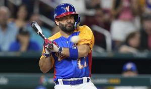 José Altuve será operado tras fractura de pulgar derecho en el Clásico